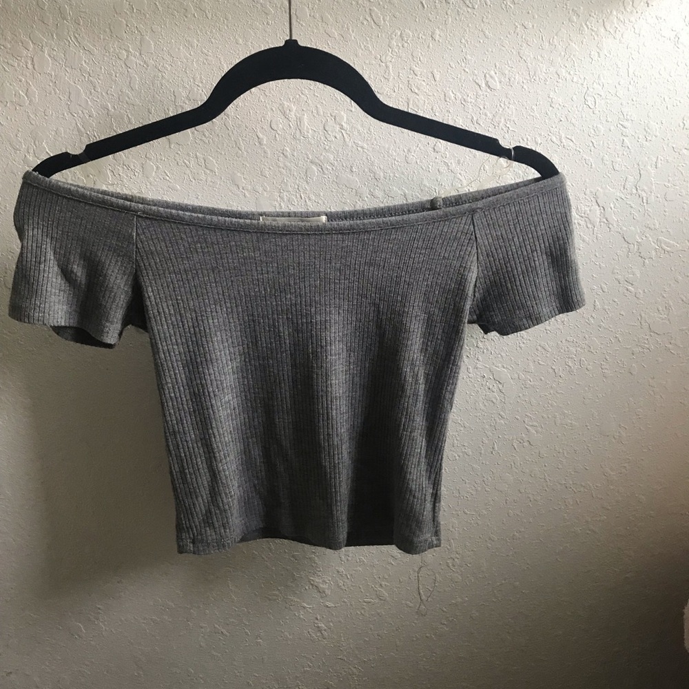 Over the shoulder crop top